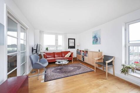 Thomas Hollywood House, Approach... 2 bed flat for sale