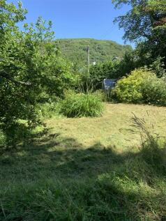 3 bedroom property with land for sale
