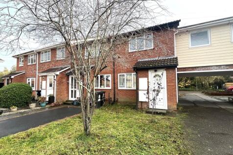 Gorse Lane, Upton 2 bed end of terrace house for sale