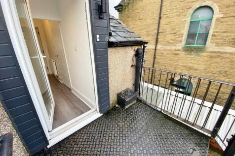 1 bedroom flat for sale