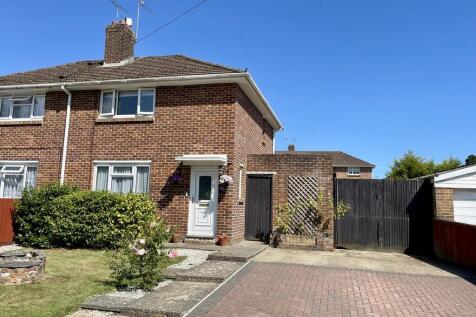 2 bedroom semi-detached house for sale