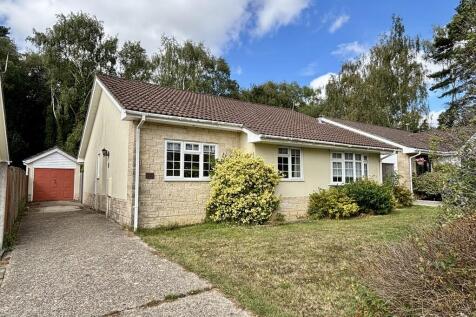 Tadden Walk, Broadstone 3 bed detached bungalow for sale