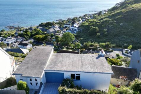 Trerieve, Torpoint PL11 5 bed detached house for sale