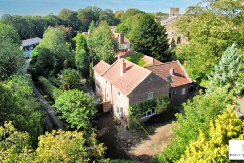 Manor Close, Stokesley... 4 bed detached house for sale