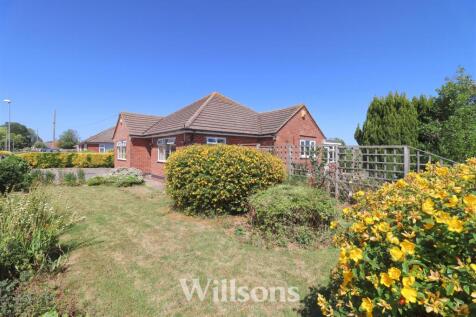 Hogsthorpe Road, Mumby, Alford 2 bed detached bungalow for sale