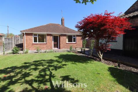 Park Road, Alford 2 bed detached bungalow for sale