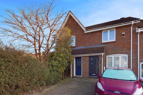 Great Stockwood Road, Cheshunt 2 bed end of terrace house for sale
