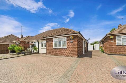Northfield Road, Waltham Cross 2 bed semi