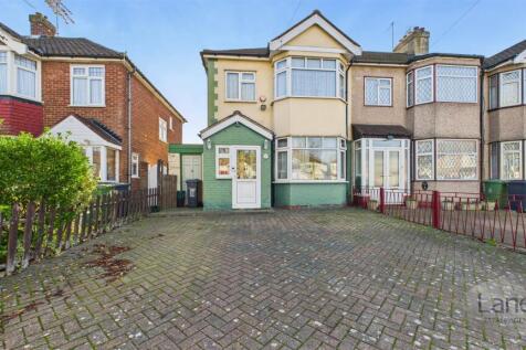 Southfield Road, Waltham Cross 3 bed end of terrace house for sale