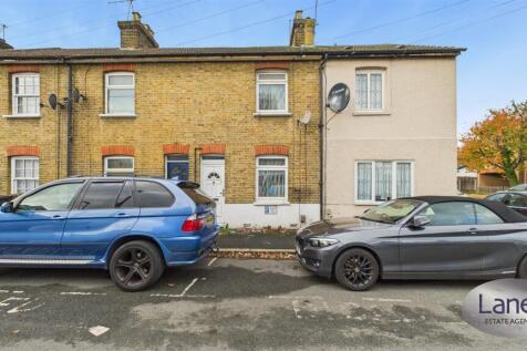 Burleigh Road, Cheshunt, 2 bed terraced house for sale