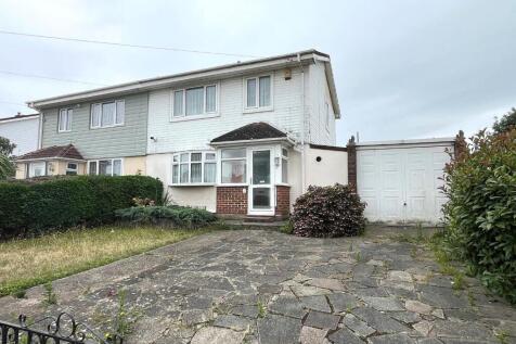 Bourne Road, Gravesend, DA12 3 bed semi