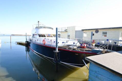 Embankment Road, Bembridge, Isle of... 4 bed houseboat for sale