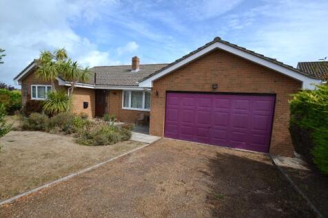 5 bedroom detached bungalow for sale