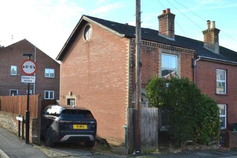 2 bedroom semi-detached house for sale