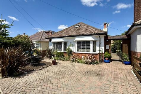 Ashdown Road, Fawley, Southampton 2 bed detached bungalow for sale