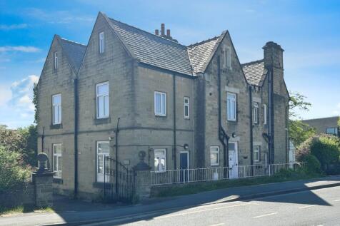 Bradford Road, Liversedge, WF15 4 bed semi