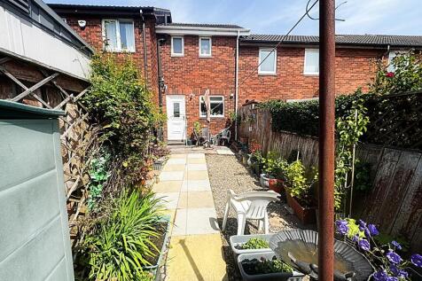 Bishopdale, Hadrian Lodge West, Wallsend 1 bed terraced house for sale
