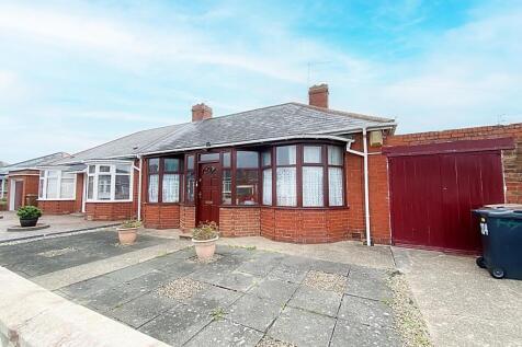 3 bedroom semi-detached bungalow for sale