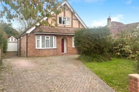 Westbourne Avenue, Emsworth, Hampshire 3 bed bungalow for sale