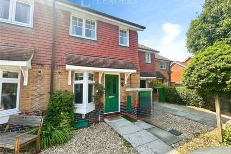 Russet Gardens, Emsworth, West Sussex 2 bed terraced house for sale