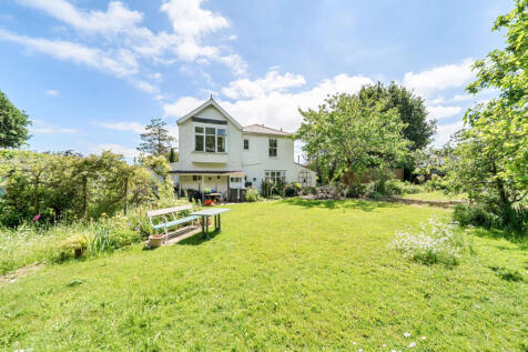 Horndean Road, Emsworth, Hampshire 4 bed detached house for sale