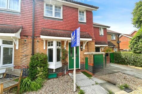 Russet Gardens, Emsworth, West Sussex 2 bed terraced house for sale