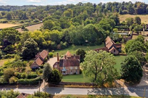 8 bedroom detached house for sale