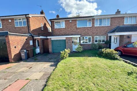 3 bedroom semi-detached house for sale