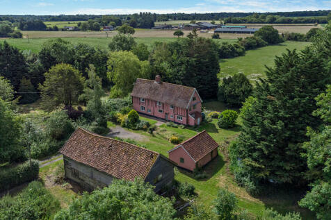 4 bedroom farm house for sale