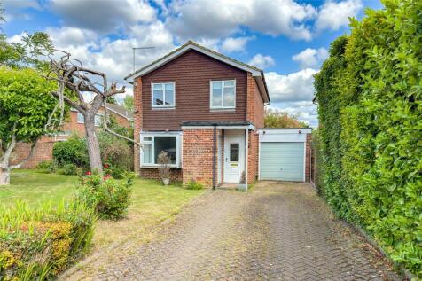 Harefield Place, St. Albans... 3 bed detached house for sale