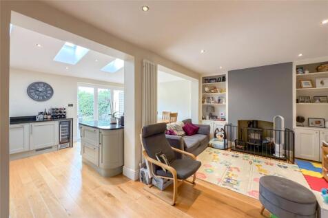 Stanley Avenue, Chiswell Green, St.... 4 bed semi