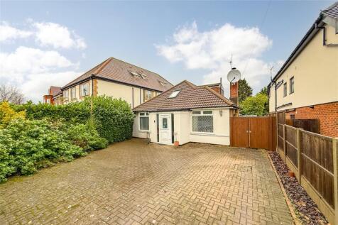 Ragged Hall Lane, St. Albans... 4 bed bungalow for sale