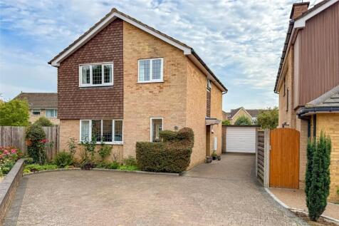 Alzey Gardens, Harpenden... 4 bed detached house for sale