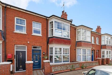 4 bedroom terraced house for sale