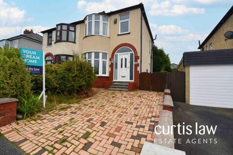 Richmond Crescent, Blackburn, BB1 3 bed semi