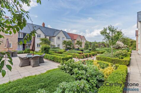 Roslyn Court, Lisle Lane, Ely... 2 bed apartment for sale