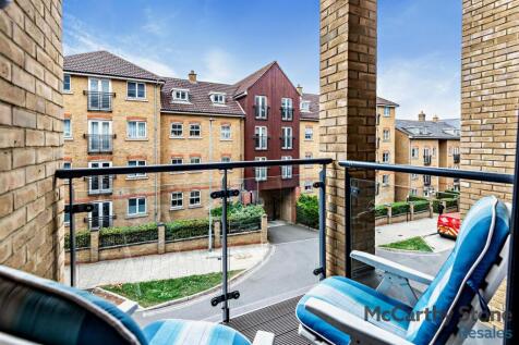 Edward House, Peggs Lane, Gascoyne... 2 bed apartment for sale