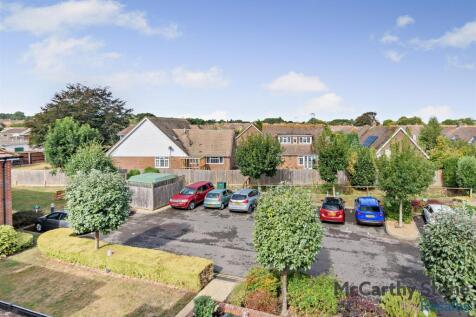 Pagham Court, Hawthorn Road, Bognor... 2 bed apartment for sale
