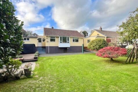 Plymouth Road, Buckfastleigh TQ11 2 bed bungalow for sale