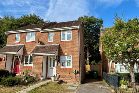2 bedroom semi-detached house for sale