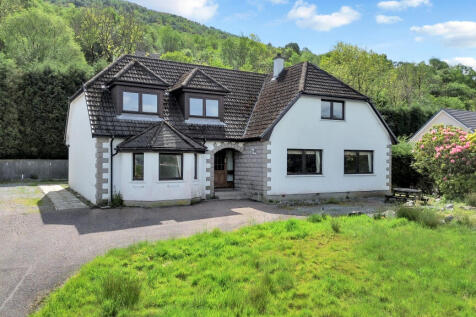 5 bedroom detached villa for sale