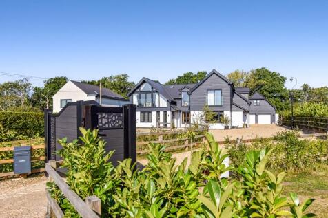 DURLEY 5 bed country house for sale