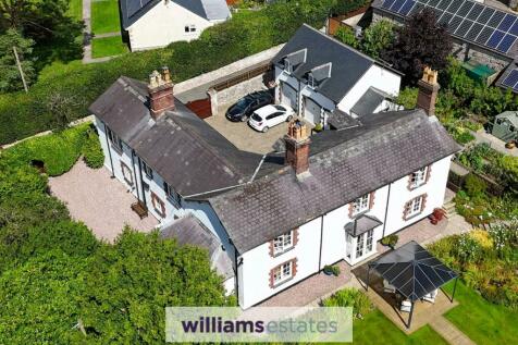 5 bedroom detached house for sale