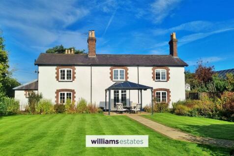 5 bedroom detached house for sale