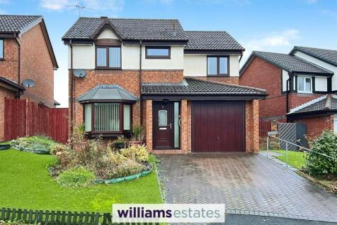 4 bedroom detached house for sale