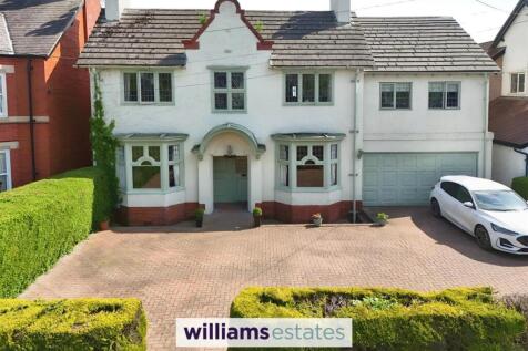 6 bedroom detached house for sale