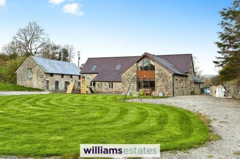 5 bedroom detached house for sale