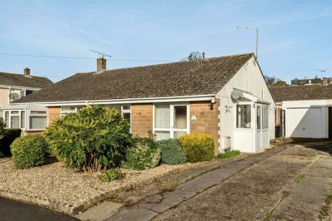 2 bedroom semi-detached bungalow for sale