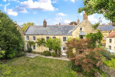 10 bedroom house for sale