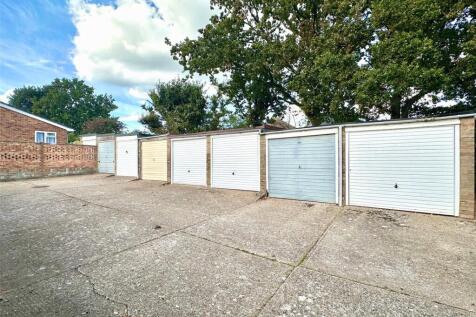 Terraced house for sale